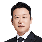 Dr. Park Seongsu