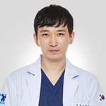 Dr. Yoo Yeonsik
