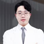 Dr. Huh Donggi