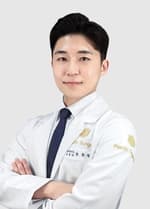 Dr. Yang Hongphil